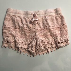 🌸 pink lace design shorts XL